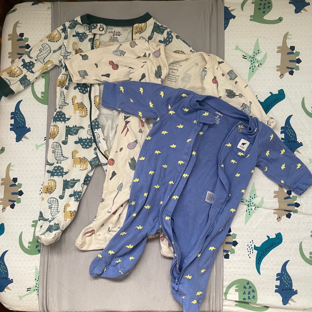 3 gently used reverse zip or double zip 3 month footie pjs
